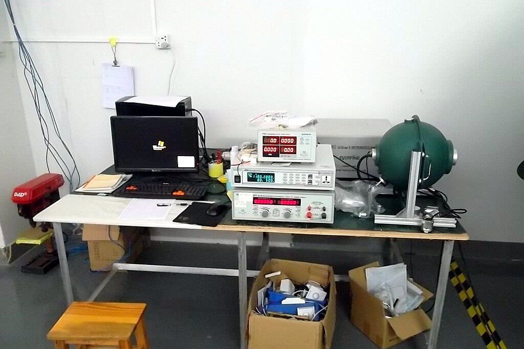 Photometric test bench with an integrating sphere, power meter and computer for …