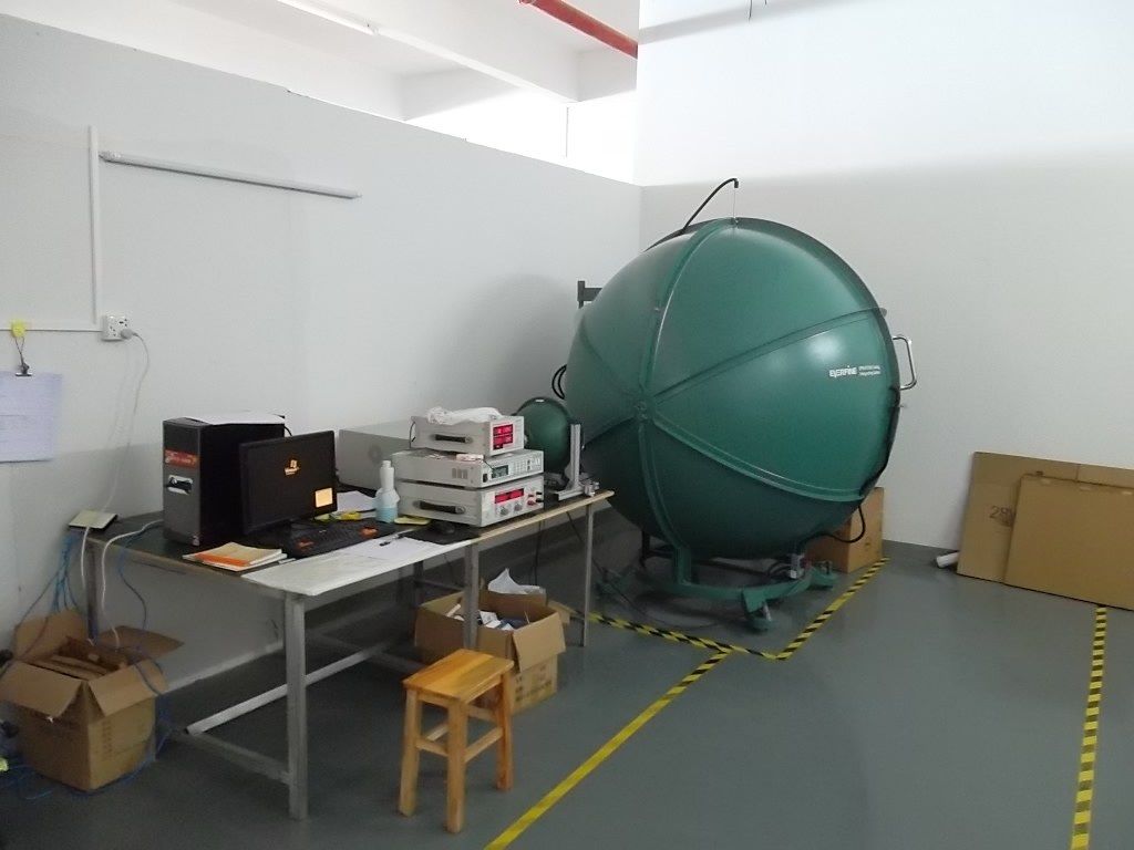 Integrating sphere optical lab